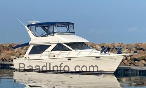 Bayliner 3988 Command Bridge tekniske specifikationer og anmeldelser